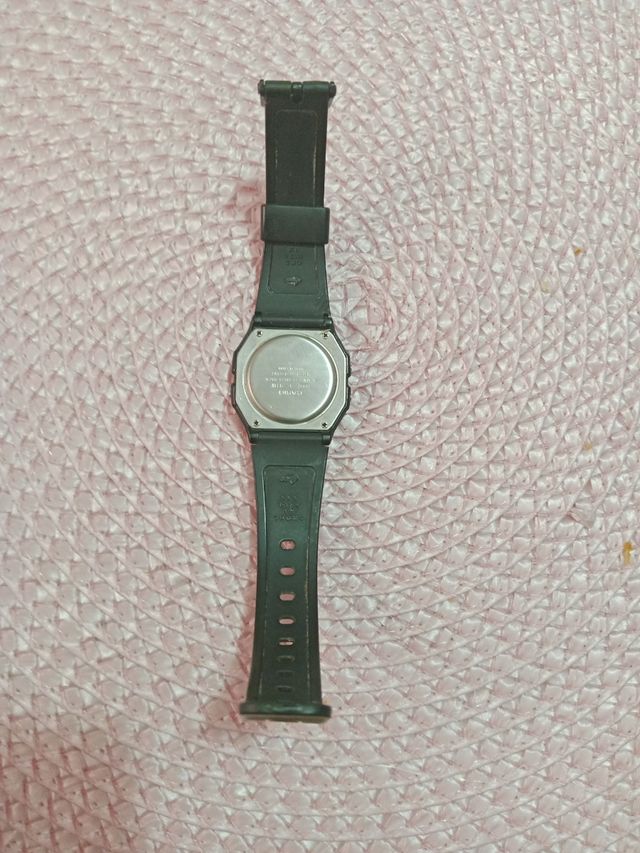 Reloj CASIO F-91W vintage