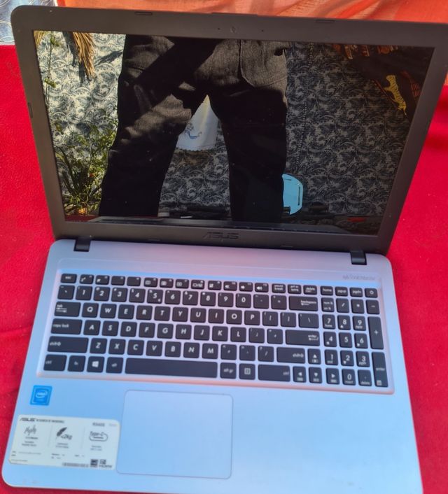 Portátil Asus Gris Plata