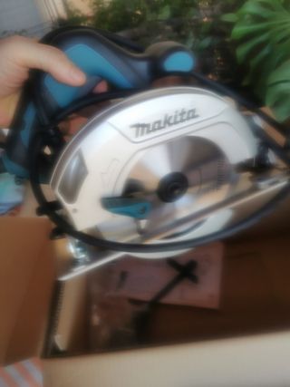 Sierra circular Makita