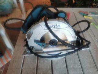 Sierra circular Makita