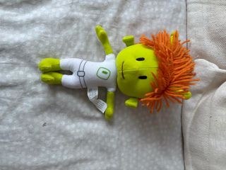 Peluche extraterrestre verde