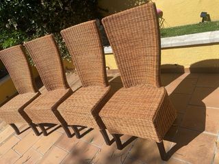 4 Sillas mimbre marrón