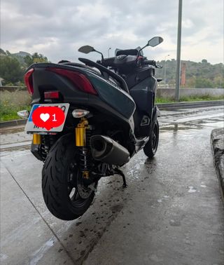 Yamaha Tricity 300cc - Scooter