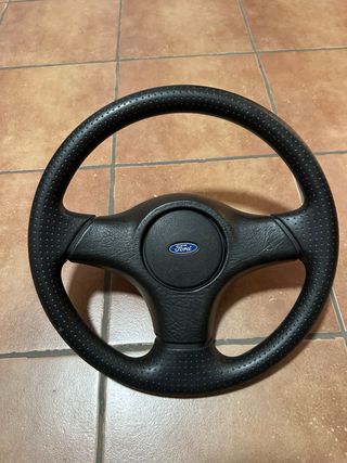Volante Ford antiguo