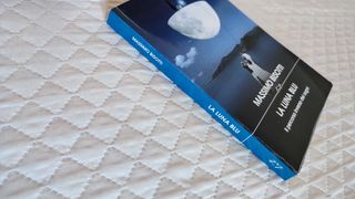 La luna blu. Il percorso inverso dei sogni