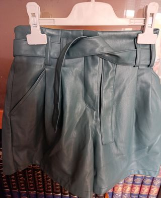 Shorts efecto piel - Verde oscuro