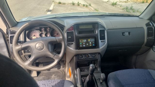 Mitsubishi Montero 2001