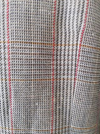 Chaqueta Zara cuadros gris rojo blanco talla 48
