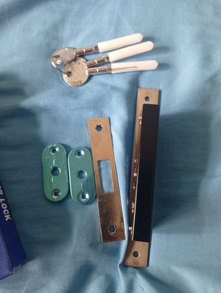 Cerradura puerta - 3 llaves