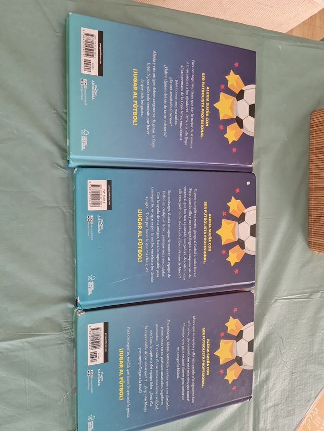 Alexia y las promesas del fútbol / Alexia and t...