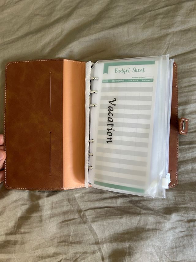 libreta de organizar el dinero