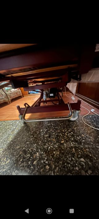 Silla baño,silla ruedas,grúa y cama hidráulica.