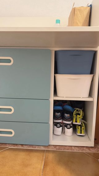 Cambiador Ikea con cajones - Azul