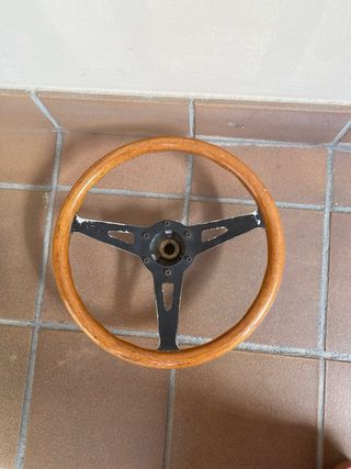 Volante madera clásico