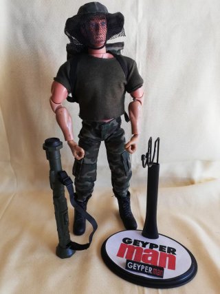 Geyperman 2003: figura militar