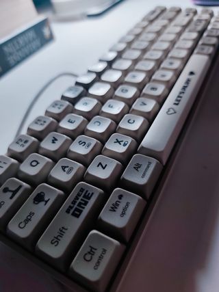Teclado mecánico RGB