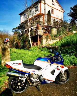 HONDA  VFR 800 Fi - 2001 inyección
