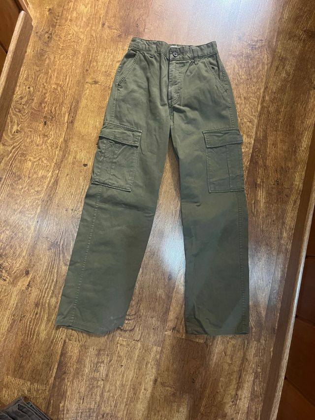 Lote pantalones cargo verde, marrón y gris
