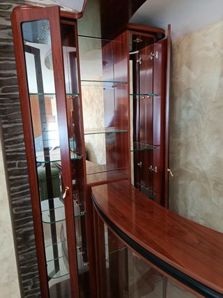Mueble bar madera - vitrina