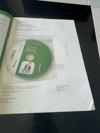 libro tres primaria ￼