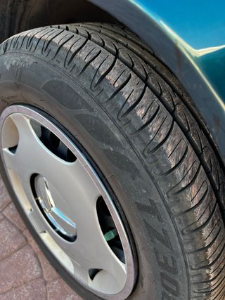 Mercedes-Benz Clase E 1995