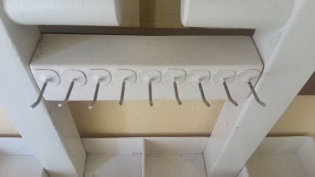 Mueble expositor bisutería blanco