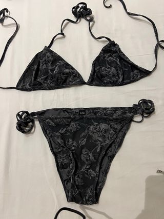 Bikini negro y gris estampado 