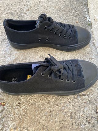 Zapatillas negras talla 36