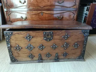 Baúl madera artesanal de Bali (Indonesia)
