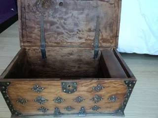 Baúl madera artesanal de Bali (Indonesia)