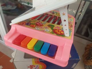 Piano Reig antiguo juguete