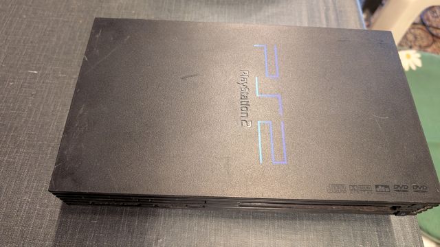 PS2 (PlayStation 2) + controller + scheda di memoria