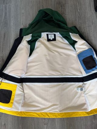Chaquetón Lacoste colorblock