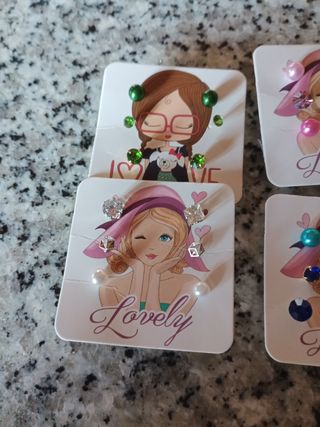 Set 4 gruppi orecchini colorati