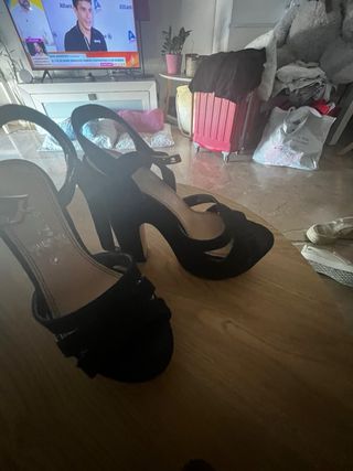Sandalias tacón alto negras