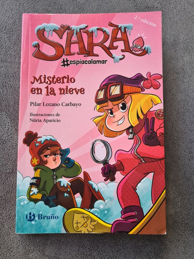 Libro Sara EspíaCalamar: Misterio en la nieve