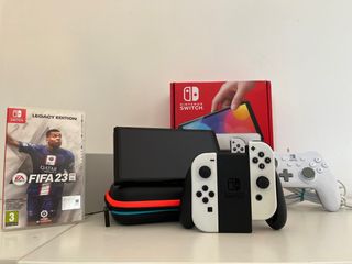 Nintendo Switch OLED blanca + FIFA 23