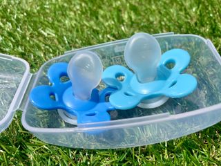 2 Chupetas Chicco Physio Forma Comfort night 6-16M