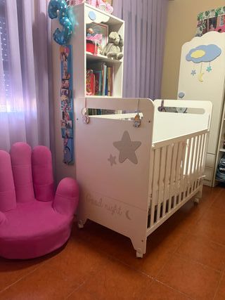 Mobili per bambini bianchi - Culla e cassettiera