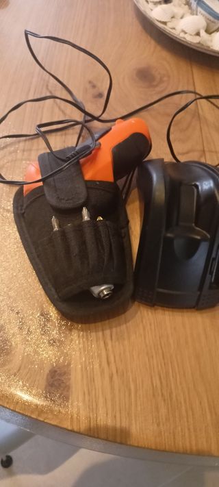Atornillador eléctrico + estuche