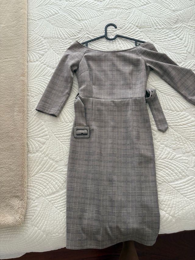 Vestido midi Zara cuadros marrón gris