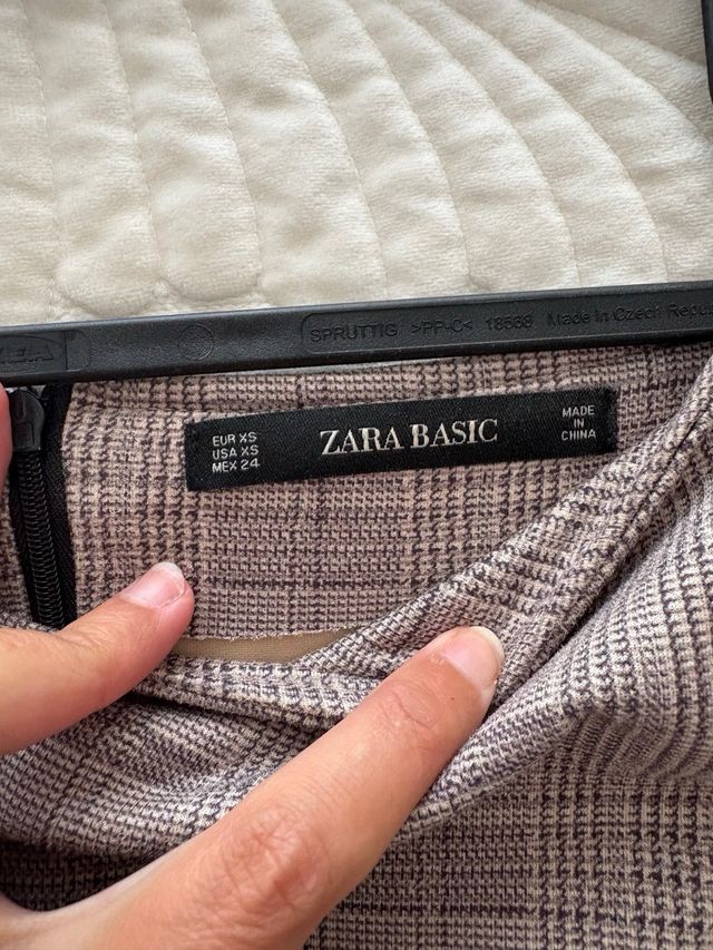 Vestido midi Zara cuadros marrón gris