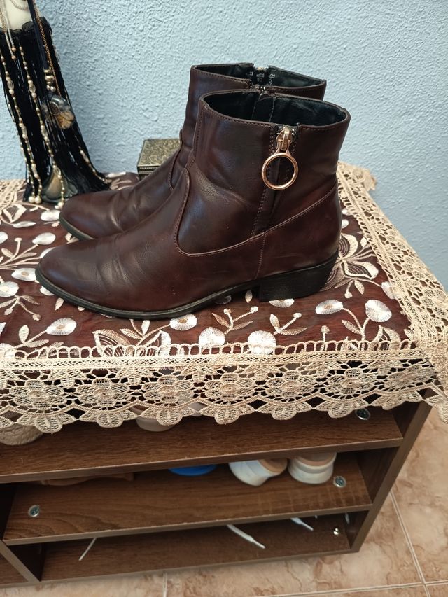 Botines Marrón Piel Sintética