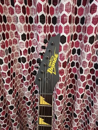 Pack guitarra eléctrica Ibanez GRG150