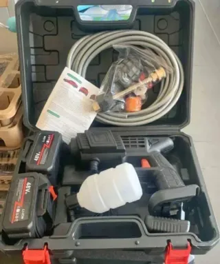 Idropulitrice a doppia batteria 48V valigetta