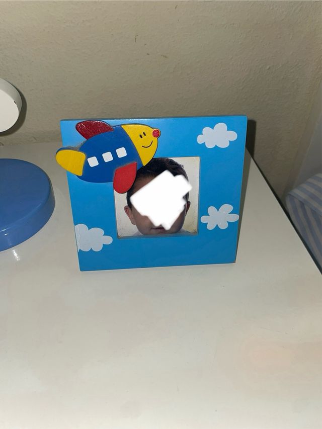 Lámpara infantil y regalos extra