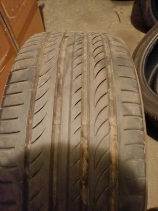 Neumático Pirelli 225/40/R18 usados