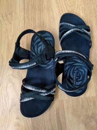 Sandalias Merrell negras