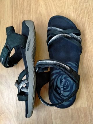 Sandalias Merrell negras