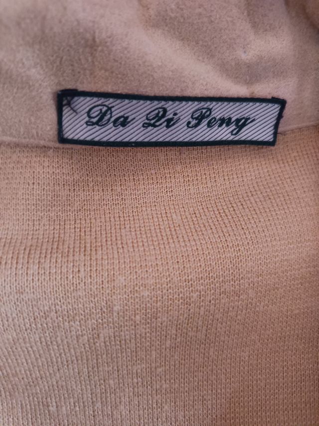 Chaqueta beige otoñal